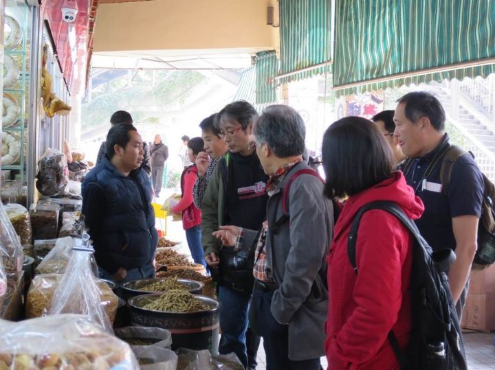 2015年度に行った中国広州市清平中薬材専業市場での様子